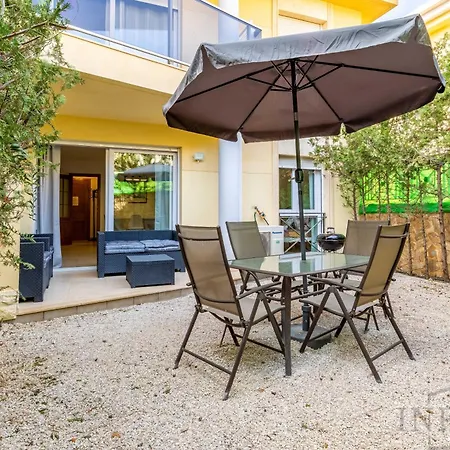 Daire Inftour Residencial Manzanera Calp